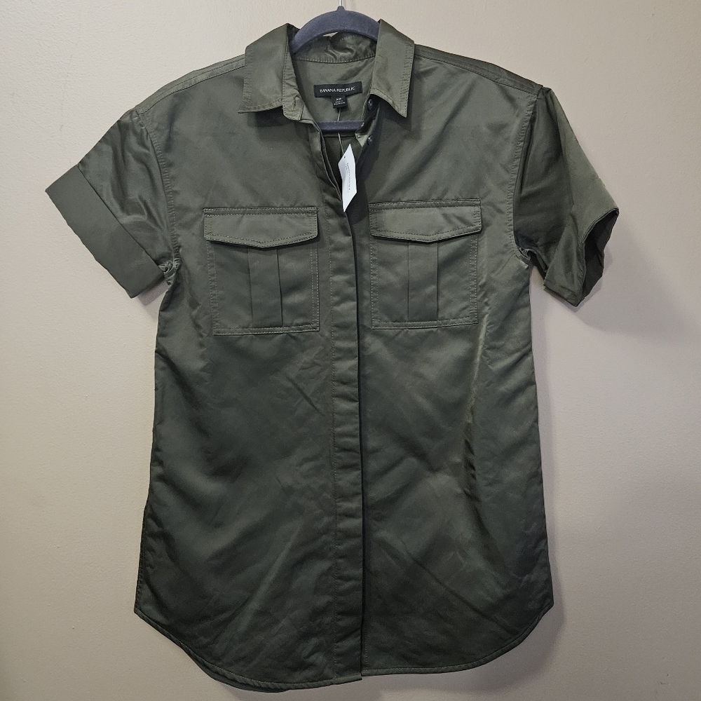 NWD Banana Republic Military Button Down Shirt Women's Size Green Short Sleeve